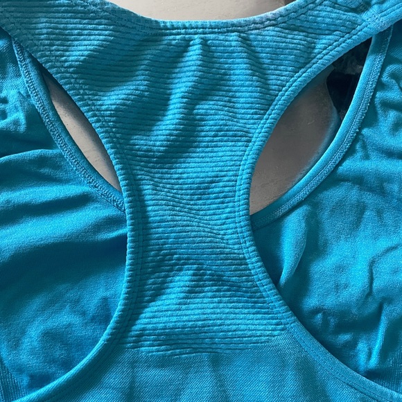 AVIA: Racerback Tank w/built in bra. Sz: L - Picture 3 of 7